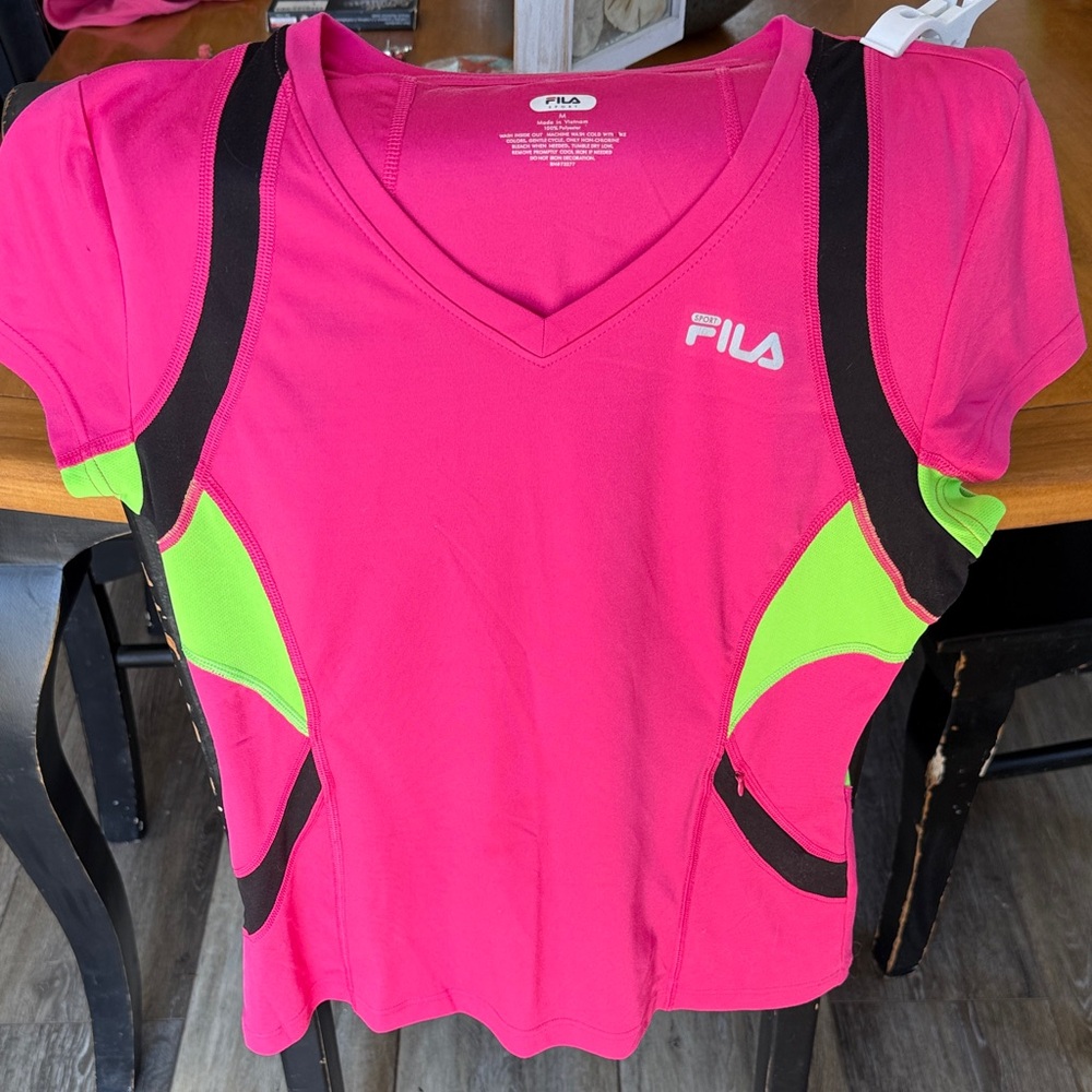 Fila Women's Medium Vivid Pink and Lime Green Short Sleeve Tee